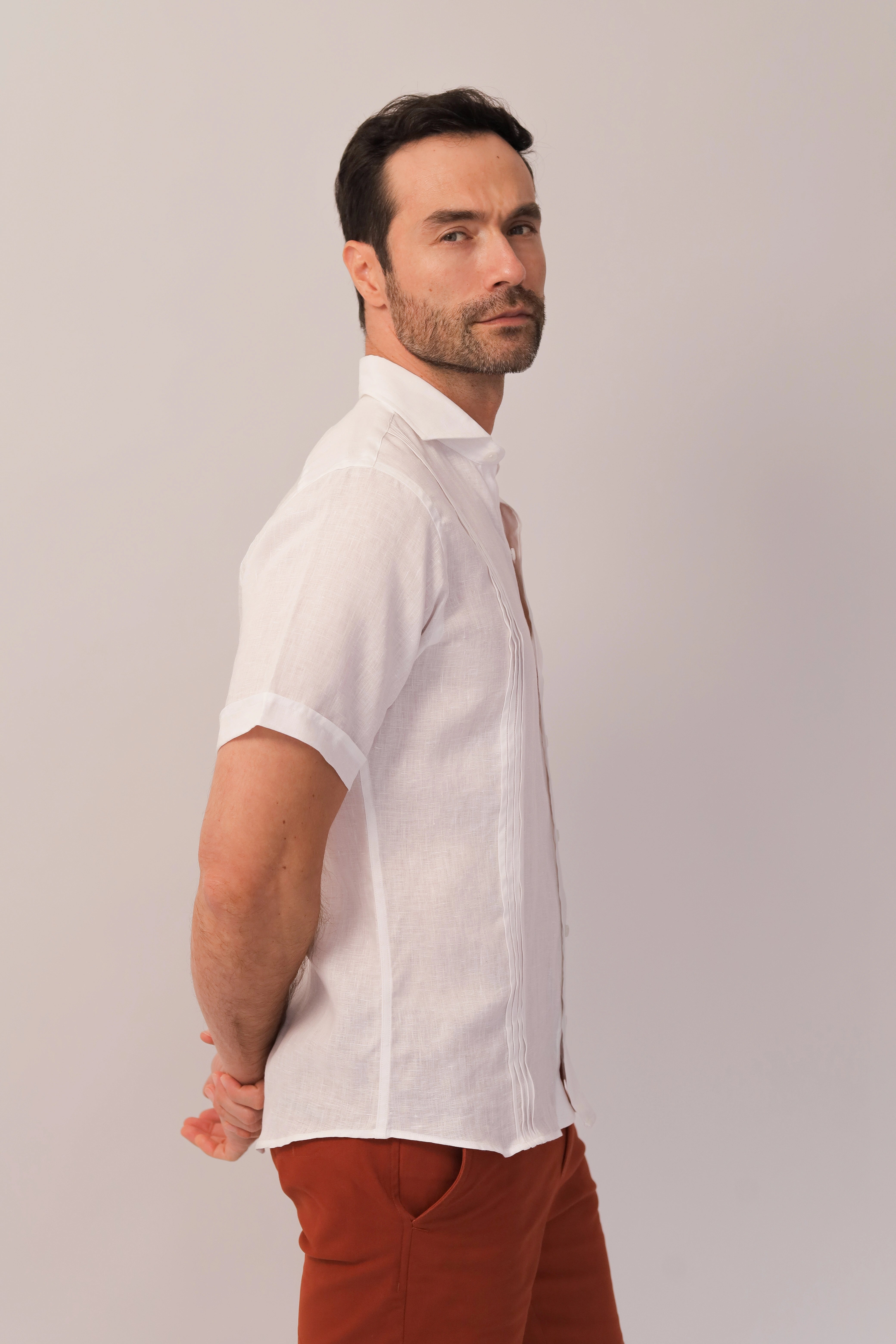 Guayabera 100% Lino Cuello Francés Manga Corta