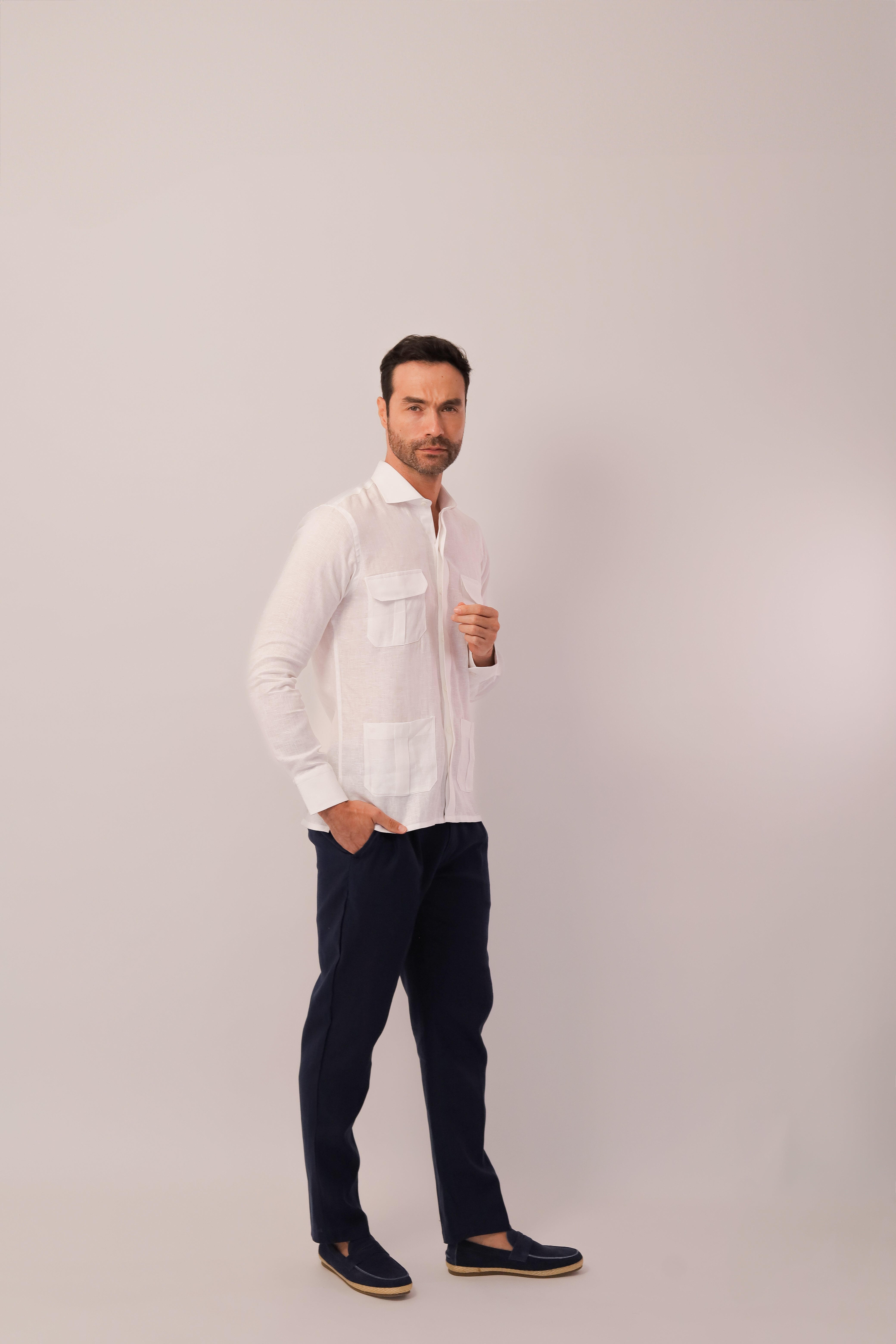 Guayabera Con Bolsillos - Covered Placket